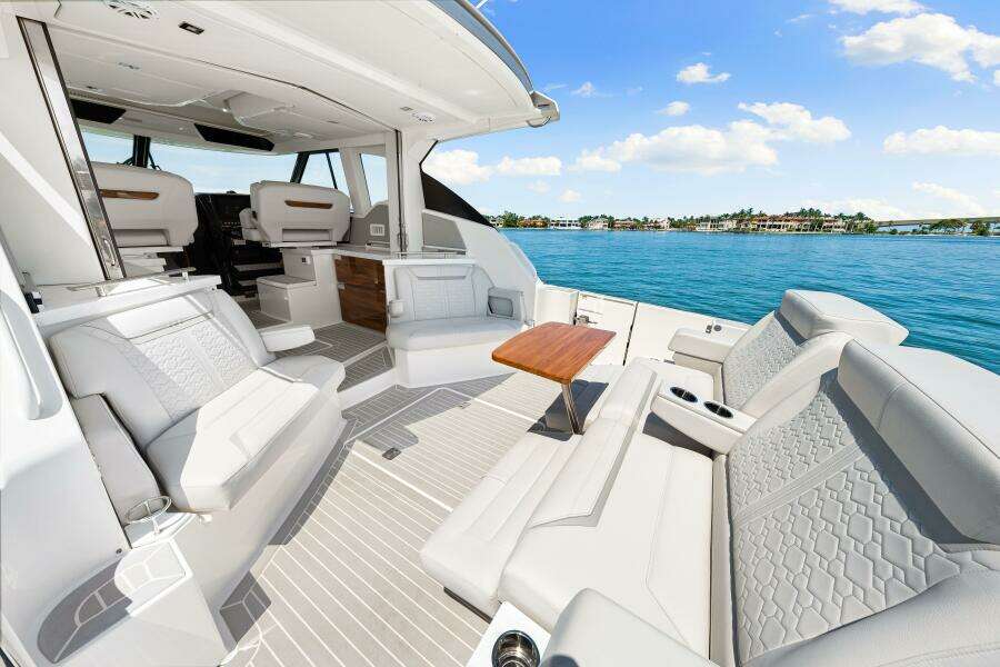 STAY SEA 43ft Tiara Yachts Yacht For Sale