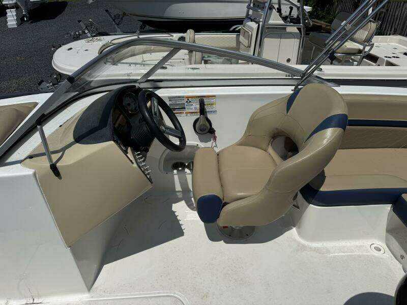 19ft Hurricane Yacht For Sale