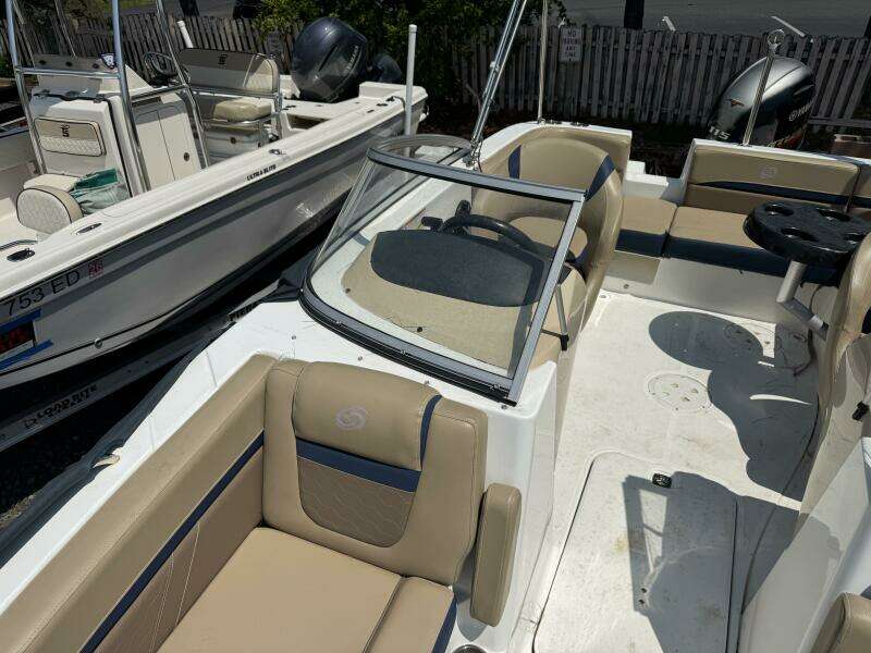 19ft Hurricane Yacht For Sale