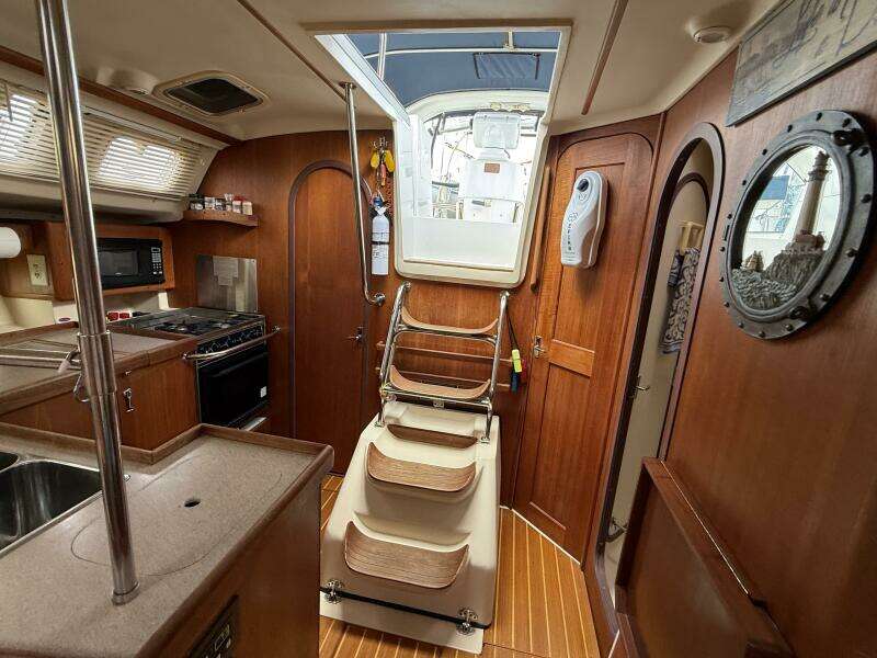 Dream Catcher 40ft Hunter Yacht For Sale