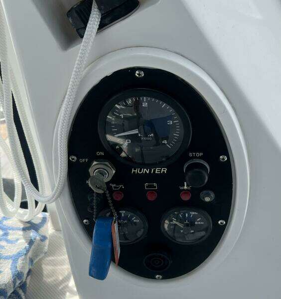Dream Catcher 40ft Hunter Yacht For Sale