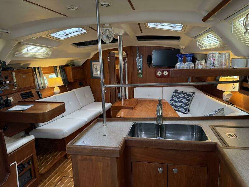 Dream Catcher 40ft Hunter Yacht For Sale