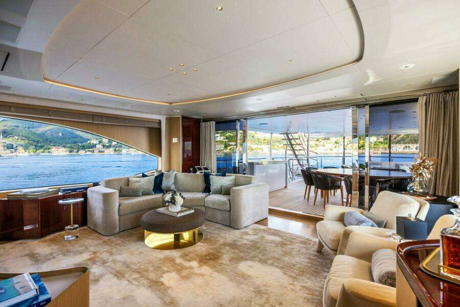 BELLA VITA 116ft Benetti Yacht For Sale