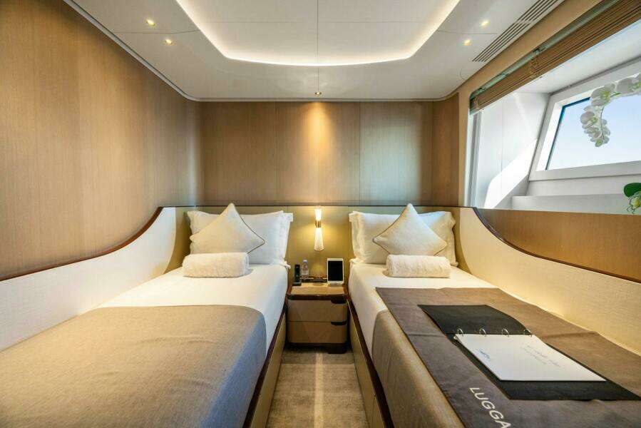 BELLA VITA 116ft Benetti Yacht For Sale