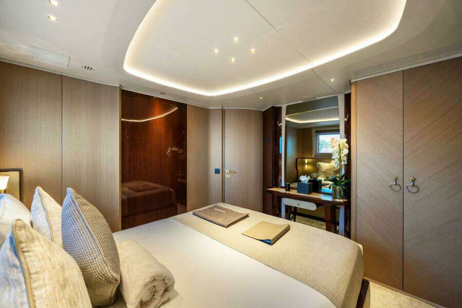 BELLA VITA 116ft Benetti Yacht For Sale