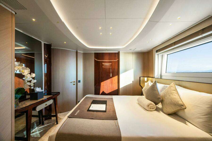 BELLA VITA 116ft Benetti Yacht For Sale