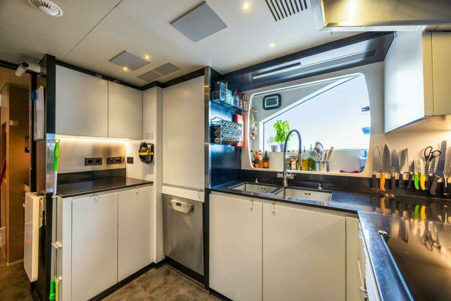 BELLA VITA 116ft Benetti Yacht For Sale