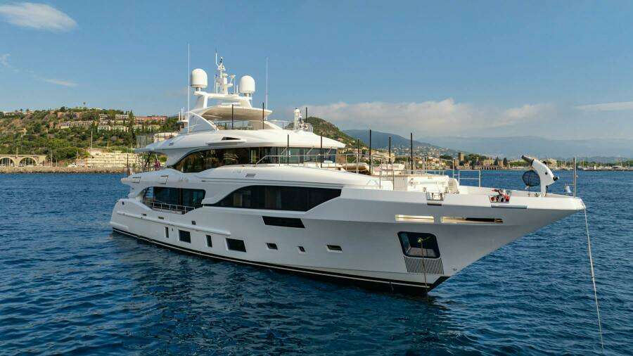BELLA VITA 116ft Benetti Yacht For Sale