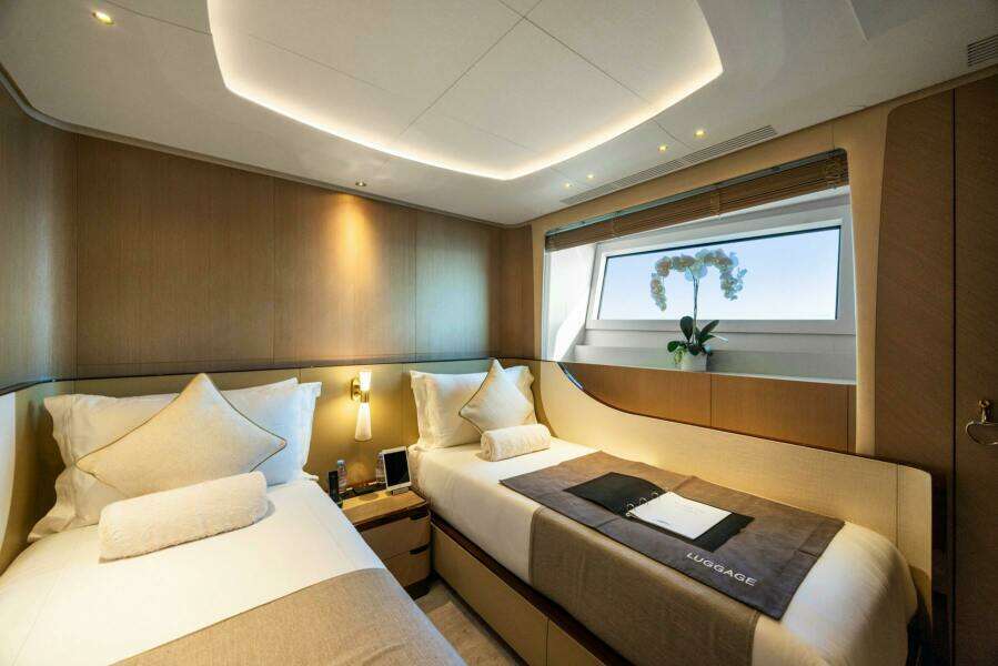 BELLA VITA 116ft Benetti Yacht For Sale