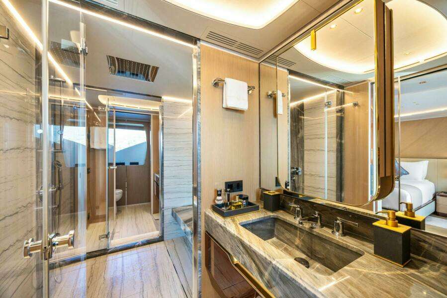BELLA VITA 116ft Benetti Yacht For Sale
