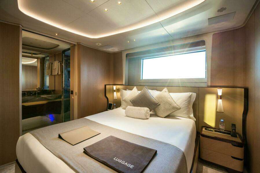 BELLA VITA 116ft Benetti Yacht For Sale