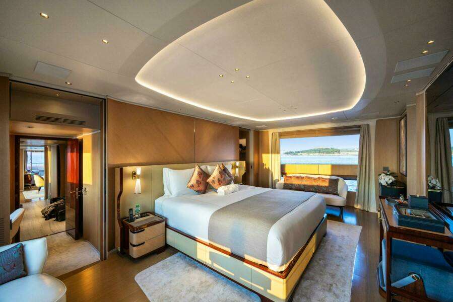 BELLA VITA 116ft Benetti Yacht For Sale