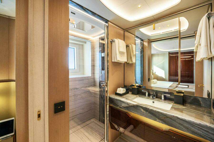 BELLA VITA 116ft Benetti Yacht For Sale