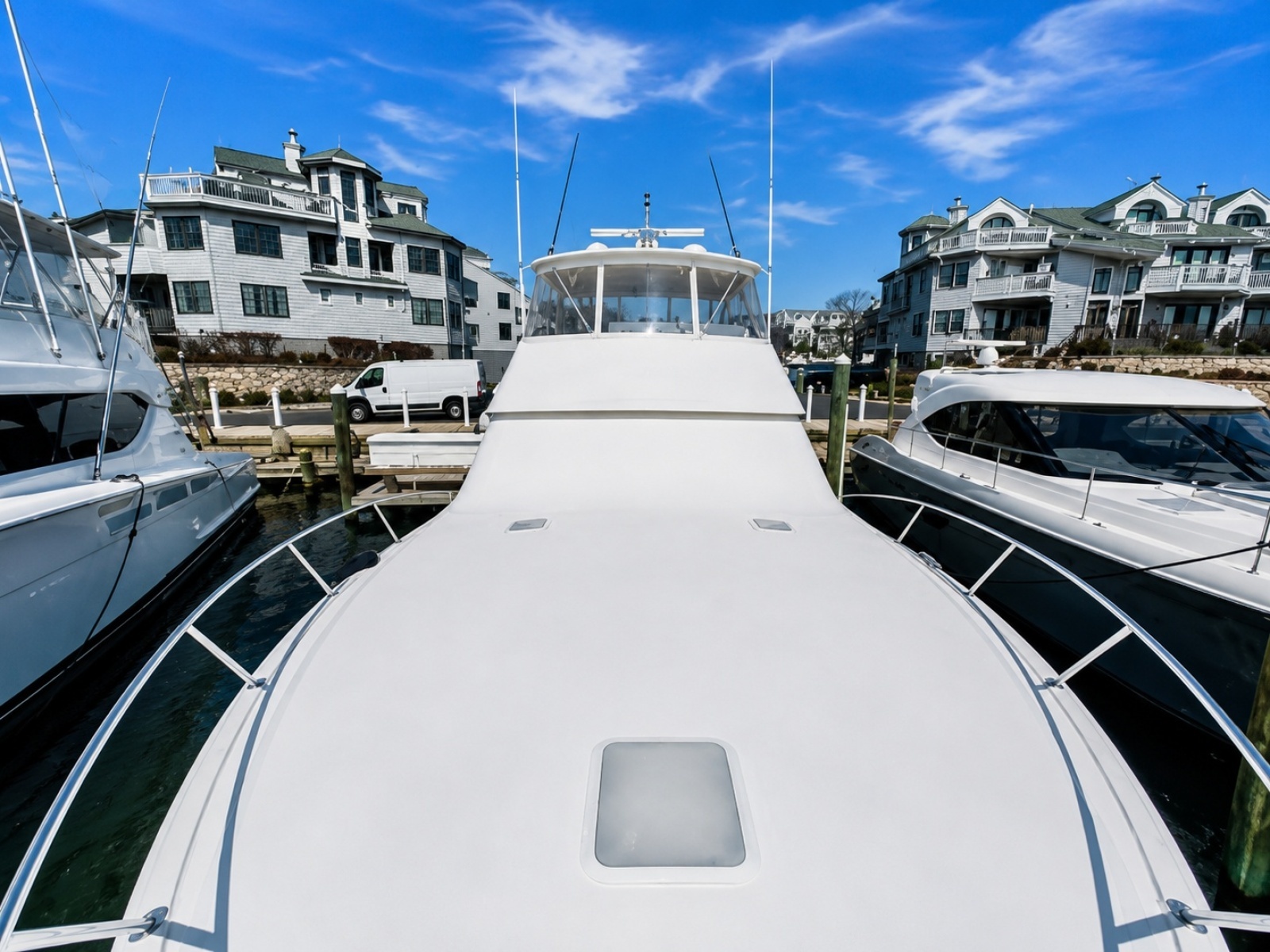 2005 Viking 45 Convertible