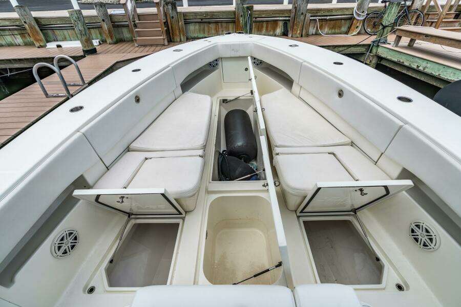 39ft SeaVee Yacht For Sale