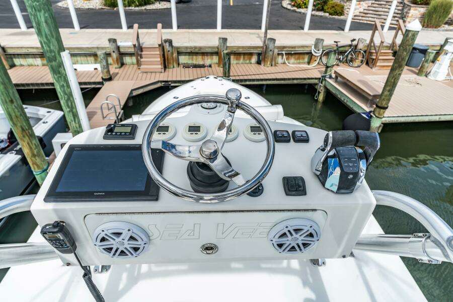 39ft SeaVee Yacht For Sale