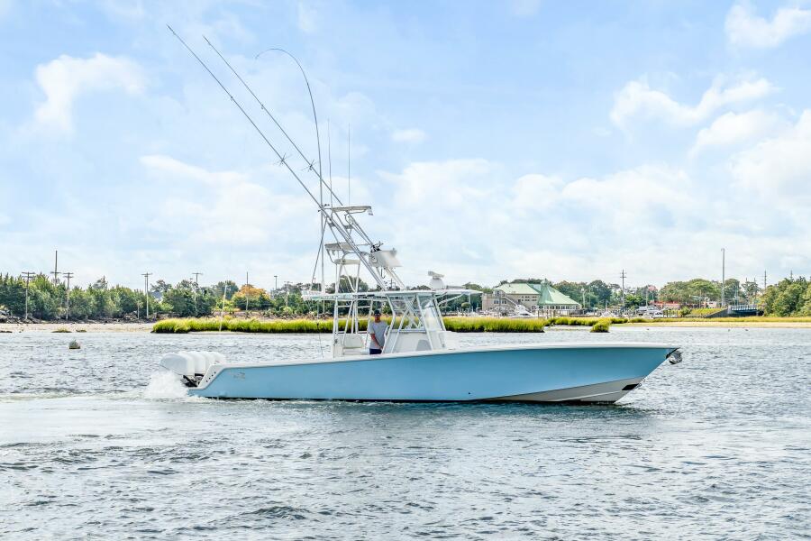 39' 2016 SeaVee 390Z