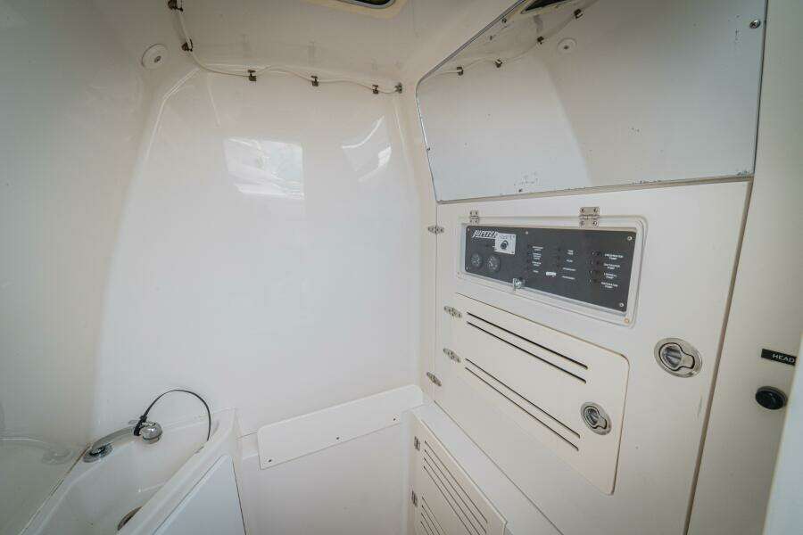 34ft Jupiter Yacht For Sale