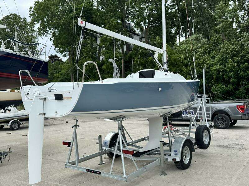 23ft J Boats Yacht For Sale