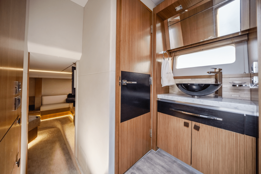 59ft Sea Ray Yacht For Sale
