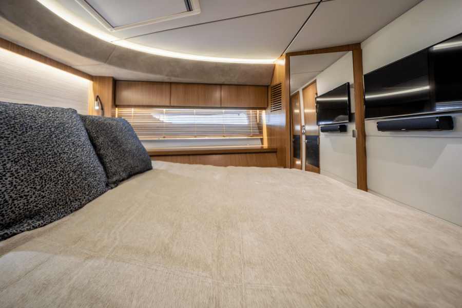 59ft Sea Ray Yacht For Sale