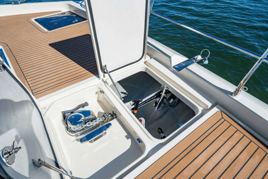 54ft Aquila Yacht For Sale