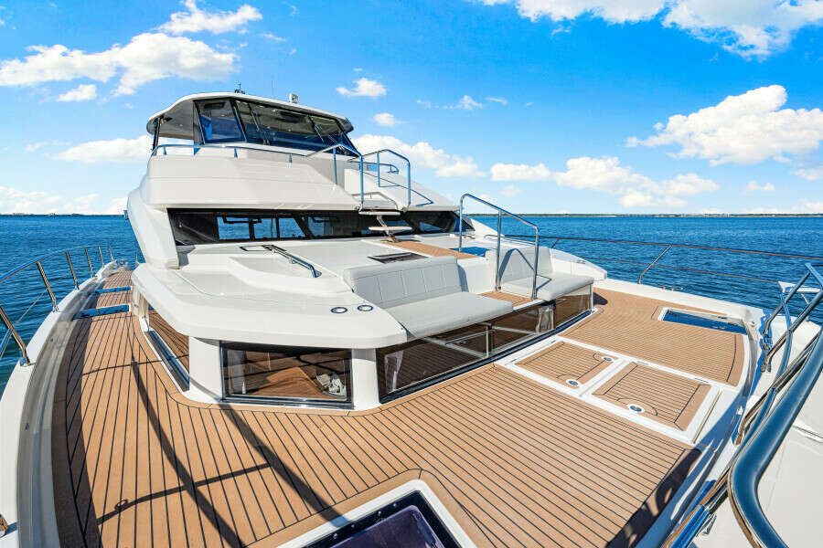 54ft Aquila Yacht For Sale