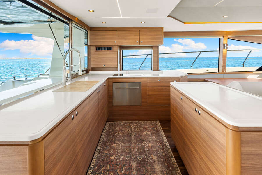 54ft Aquila Yacht For Sale