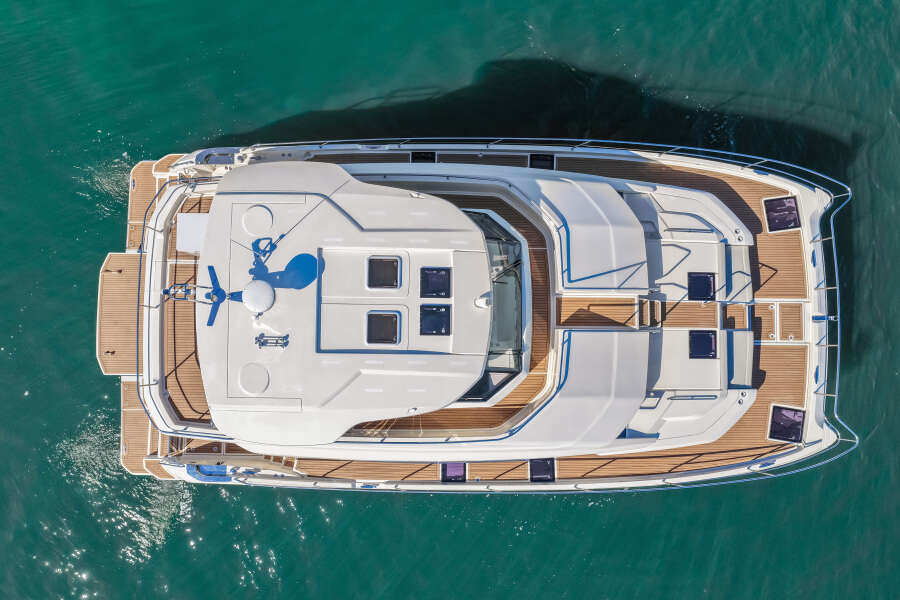 54ft Aquila Yacht For Sale