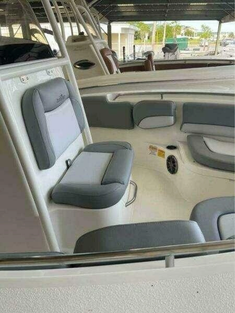 2022 NauticStar 2102 Legacy