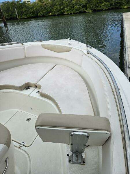 22ft Robalo Yacht For Sale