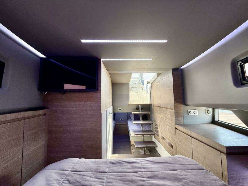 37ft Astondoa Yacht For Sale