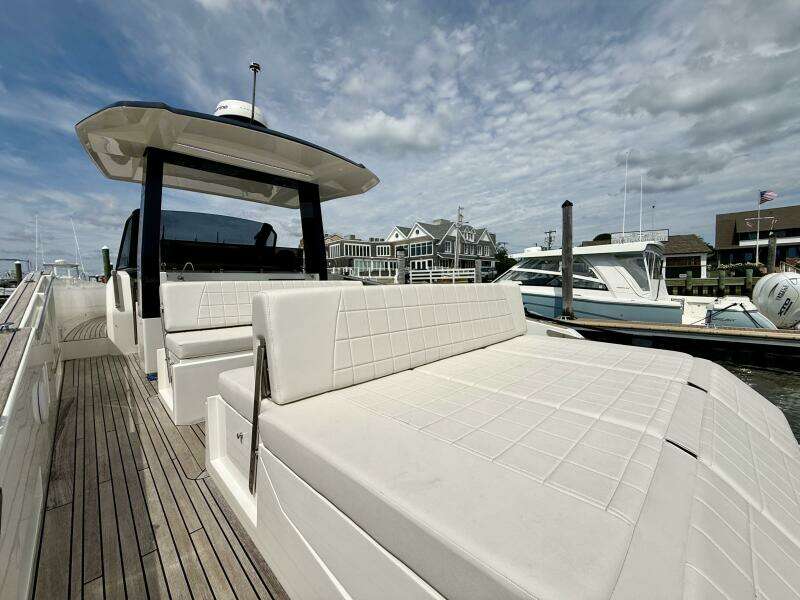 37ft Astondoa Yacht For Sale