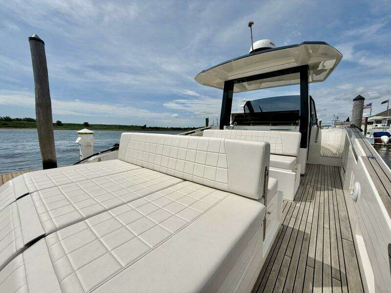 37ft Astondoa Yacht For Sale
