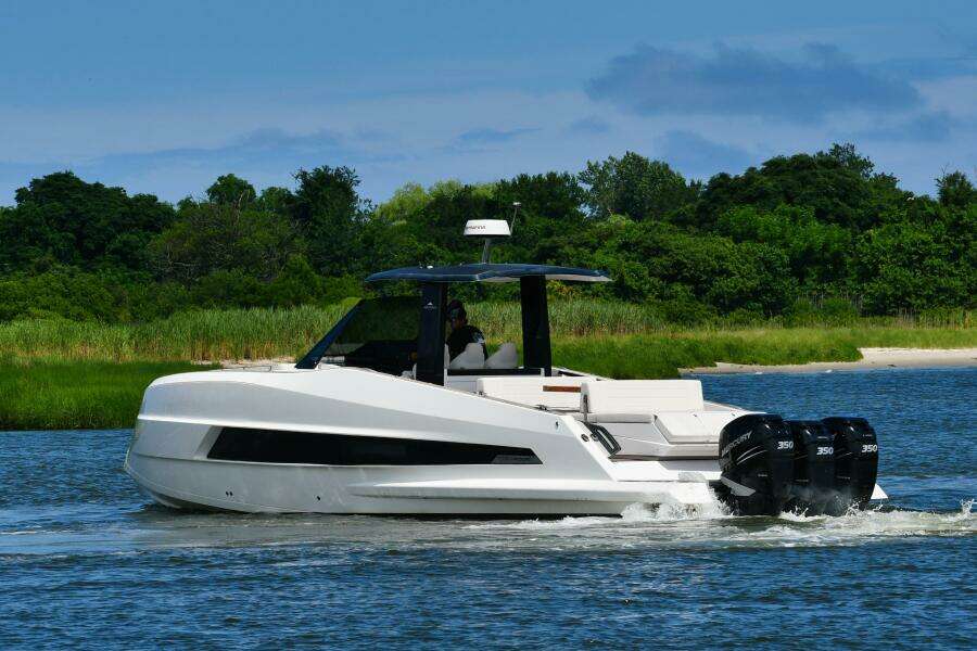 37ft Astondoa Yacht For Sale