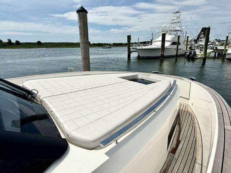 37ft Astondoa Yacht For Sale