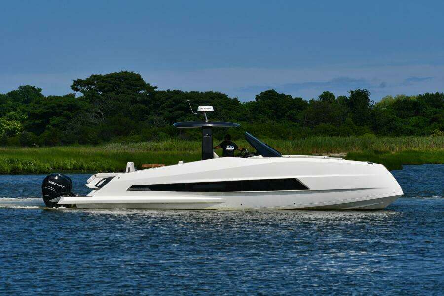 37ft Astondoa Yacht For Sale