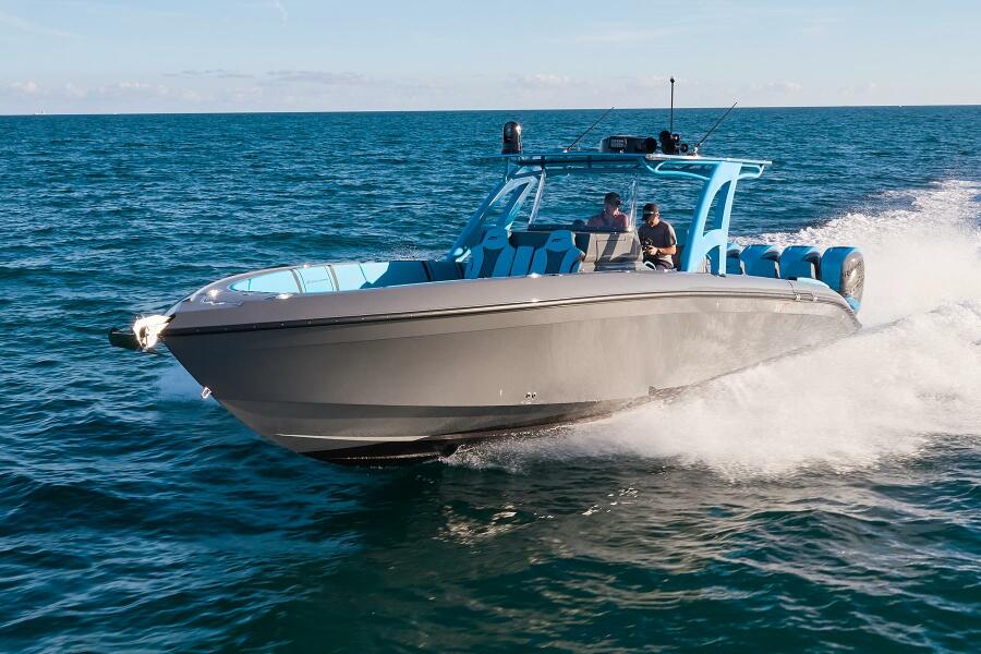 37' 2021 Midnight Express 37 Open