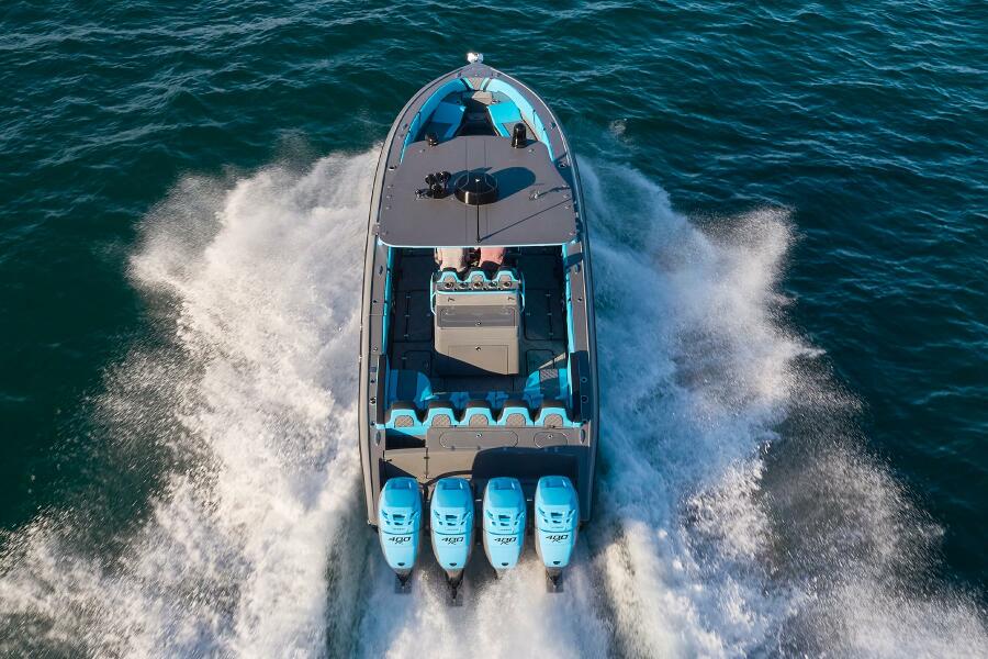 37' 2021 Midnight Express 37 Open