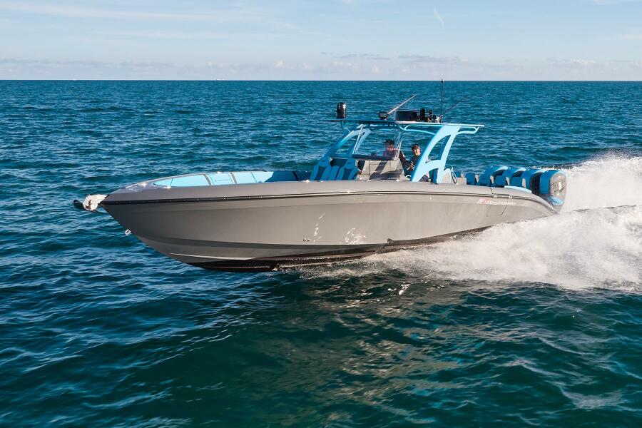 37' 2021 Midnight Express 37 Open