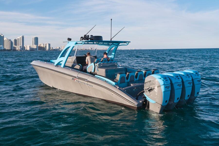 37' 2021 Midnight Express 37 Open