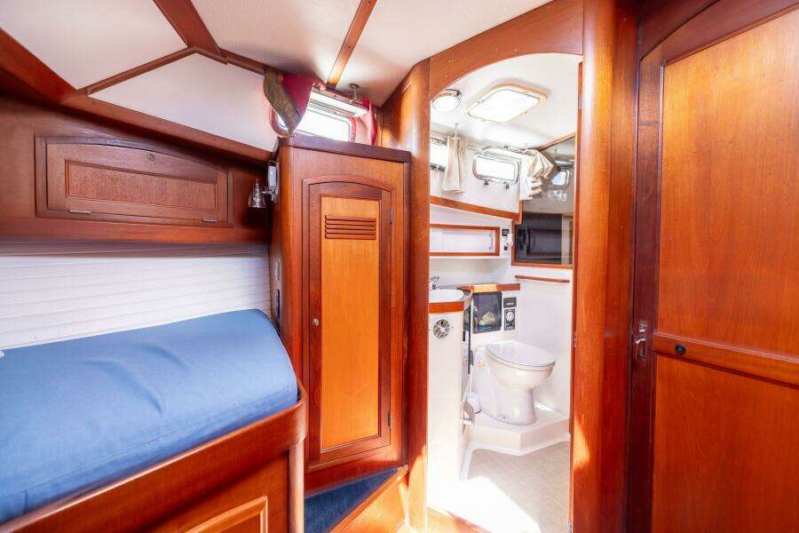 NELLIE 47ft Sabreline Yacht For Sale