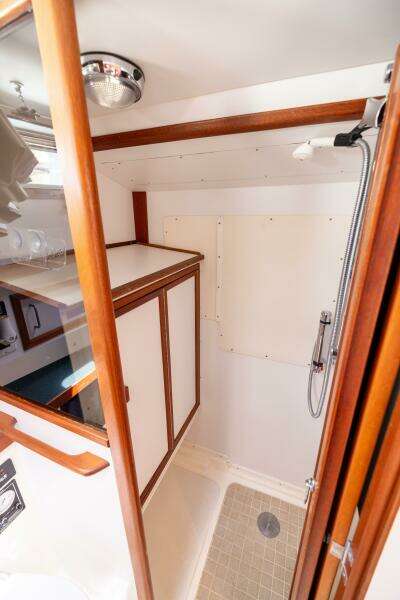 NELLIE 47ft Sabreline Yacht For Sale