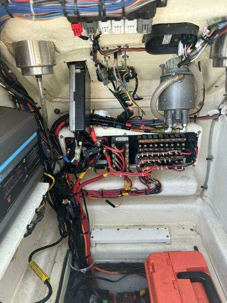 25ft Pathfinder Yacht For Sale