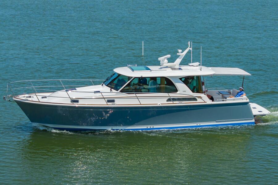 2026 Sabre 43 Salon Express — Sabre43003