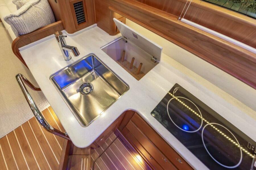 2026 Sabre 43 Salon Express — Ac6569e4 81bd 4e6e 9470 8f72c31df361