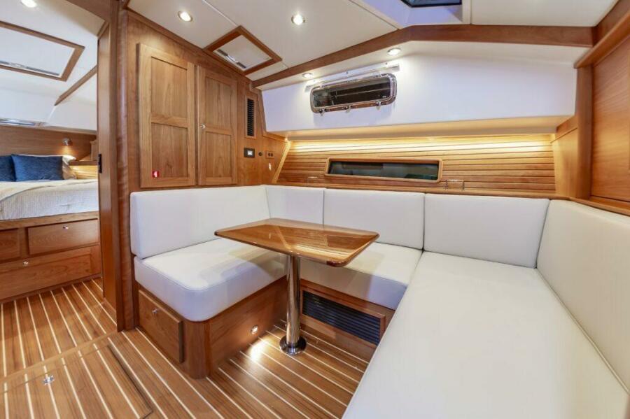 2026 Sabre 43 Salon Express — 0e736142 5269 4c1f 8c29 2588a88580b2
