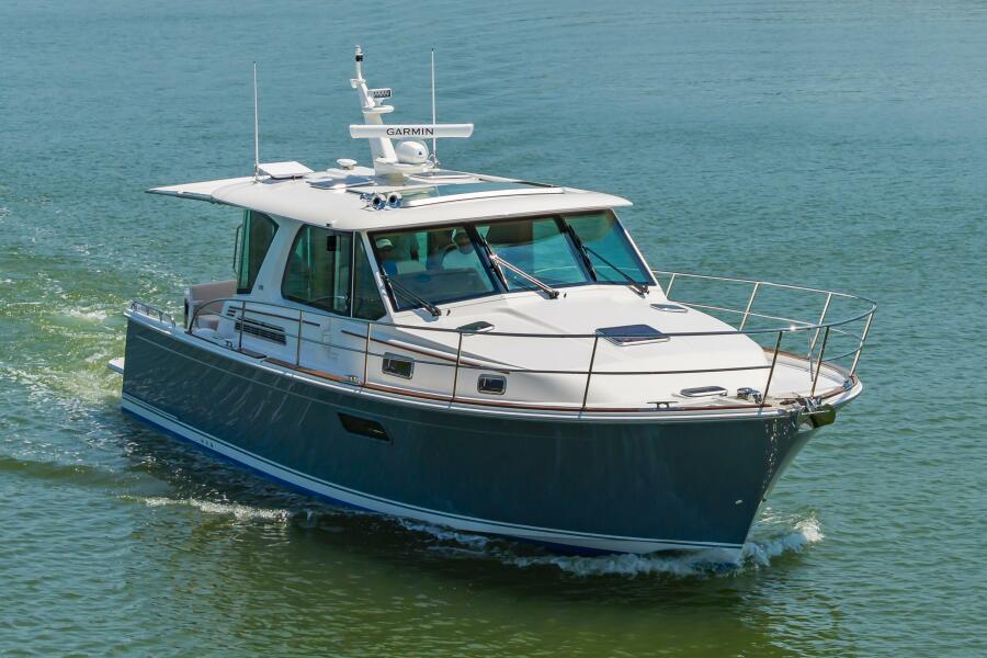 2026 Sabre 43 Salon Express — Sabre43002