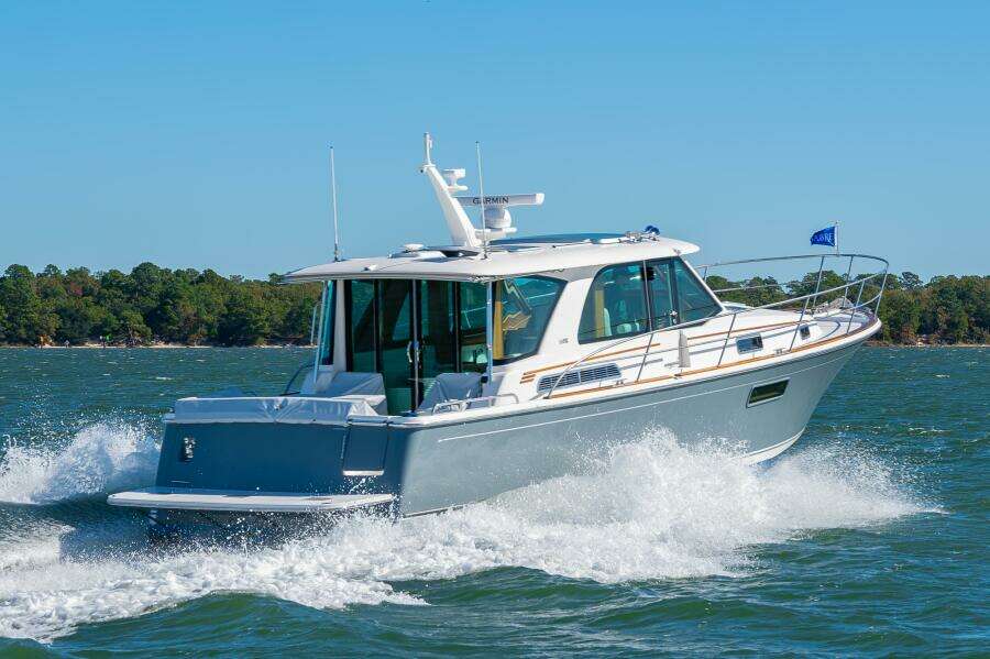 2026 Sabre 43 Running 14