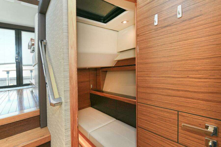 DOUBLE DIAMOND 39ft Tiara Yachts Yacht For Sale